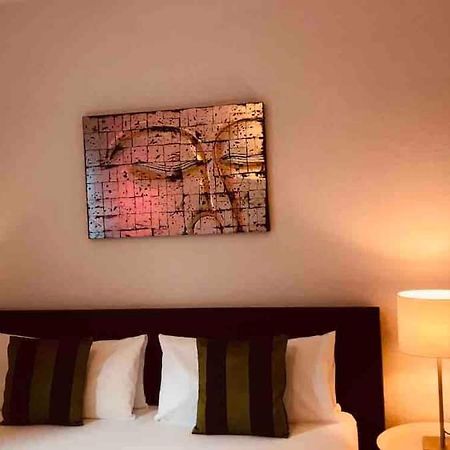 Schoene Grosse Wohnung 2 Schlafzimmer Bis 6 Pax Naehe Stadion Signal Iduna ドルトムント エクステリア 写真