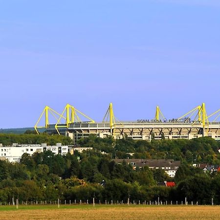 Schoene Grosse Wohnung 2 Schlafzimmer Bis 6 Pax Naehe Stadion Signal Iduna ドルトムント エクステリア 写真
